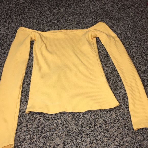 Yellow slim Tee - Picture 2 of 4
